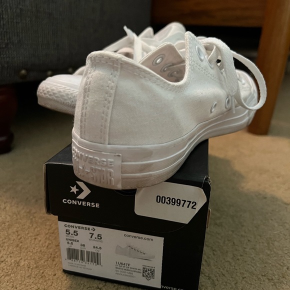 Converse Chuck Taylor All Star Canva Monochrome White - Picture 2 of 3